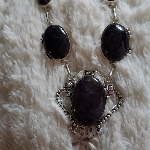 HANDCRAFTED AMETHYST NECKLACE - Picture 4 of 5